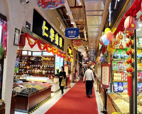 傾城綻放 耀啟繁華——西寧金座·莫家街盛大開街，臻品家具禮獻(xiàn)全城